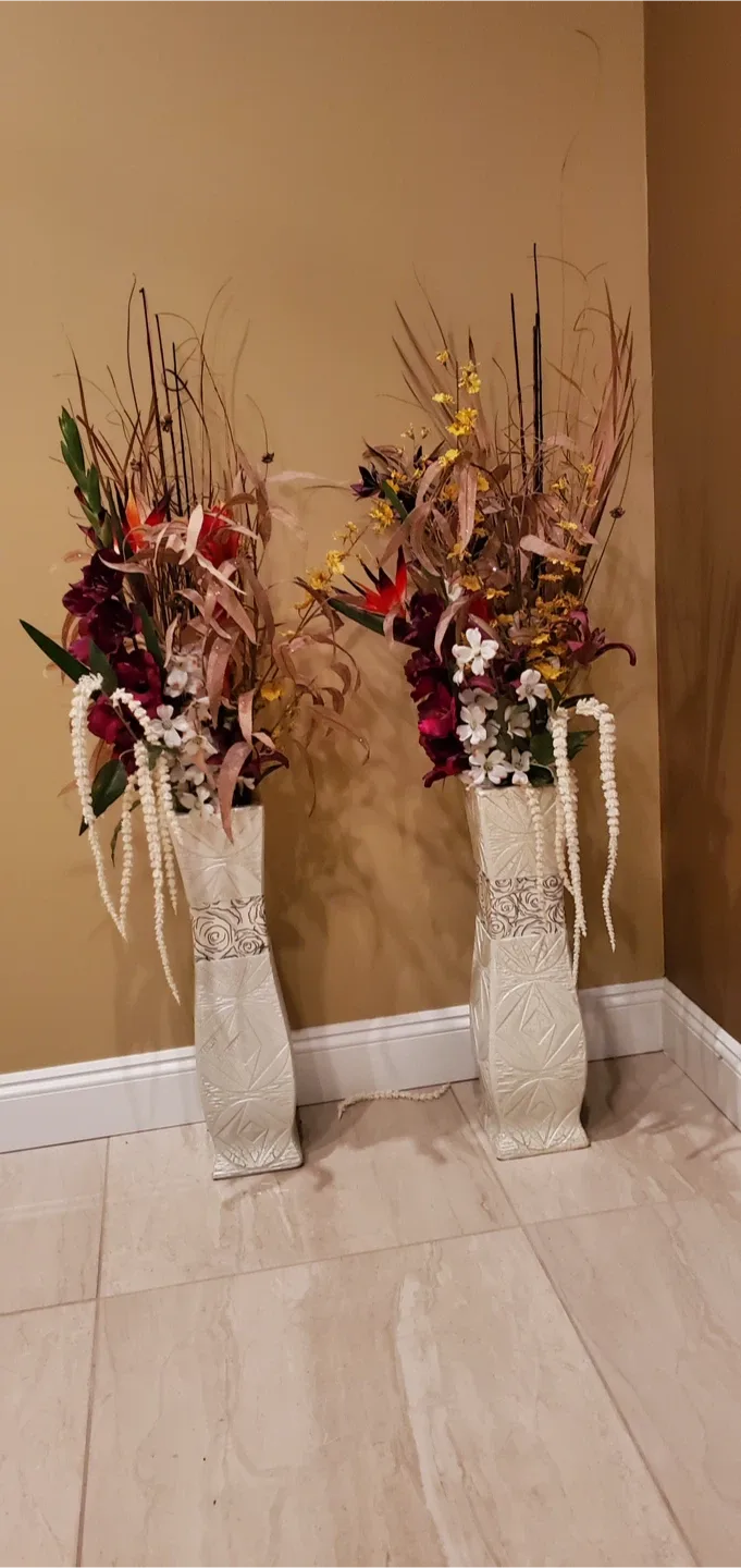 Assorted Home Furniture & Decor image indicator(5)