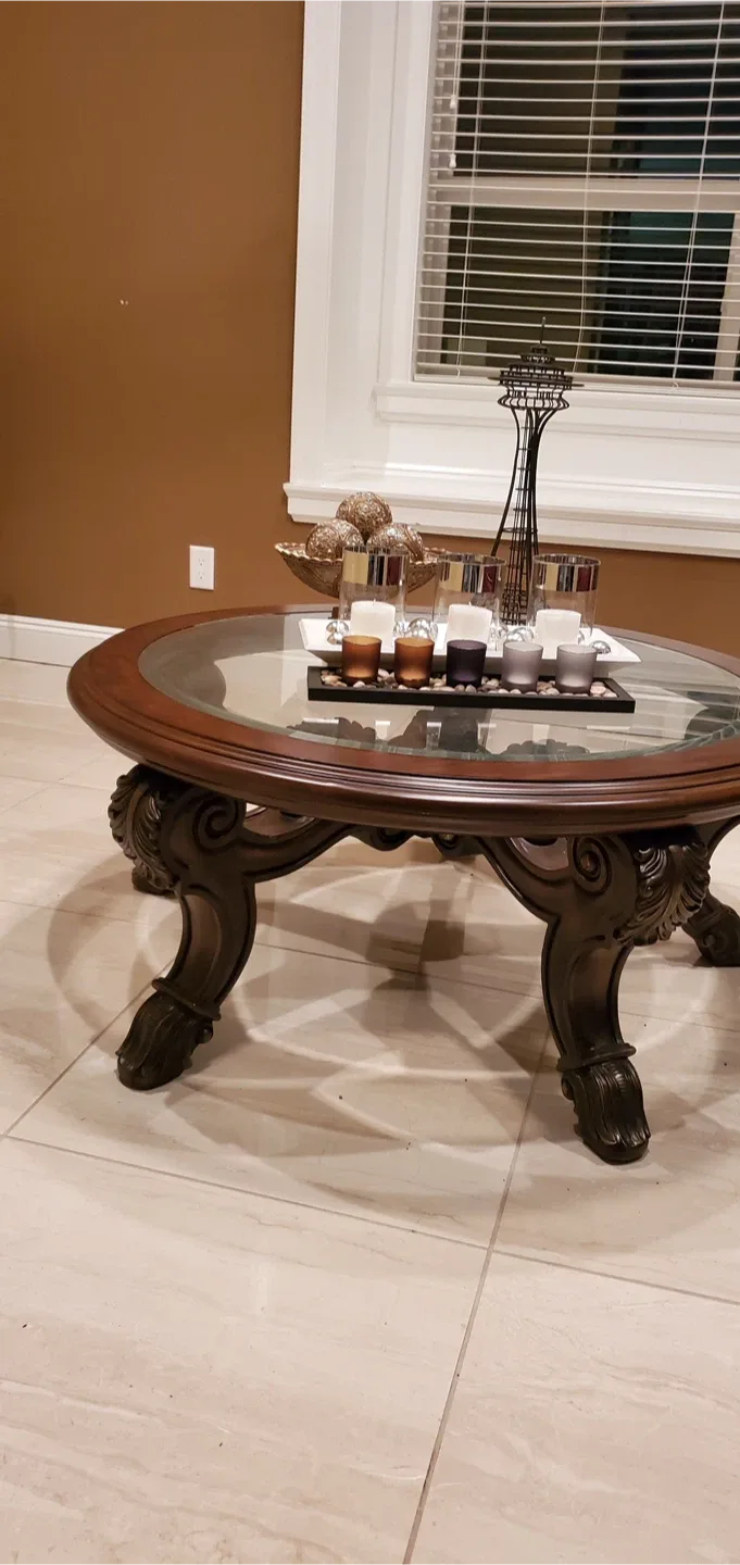 Assorted Home Furniture & Decor image indicator(7)