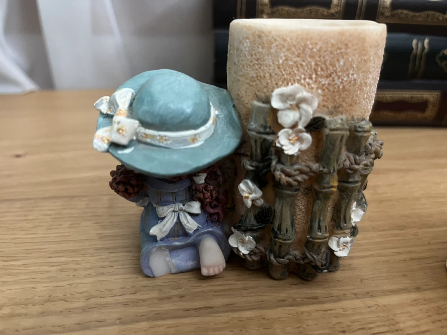 Cute Girl Figurine with Flower Pot - photo 2