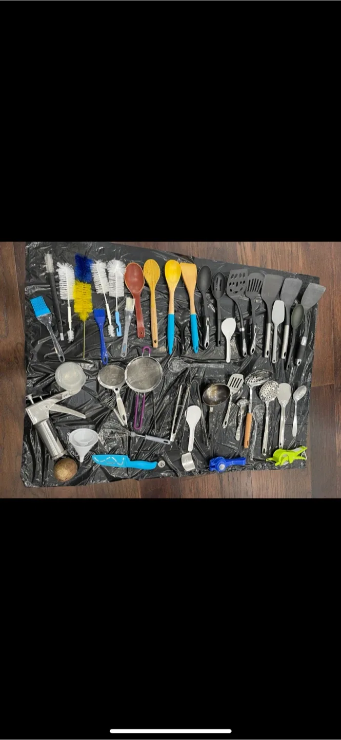 Variety of Kitchen Utensils thumbnail