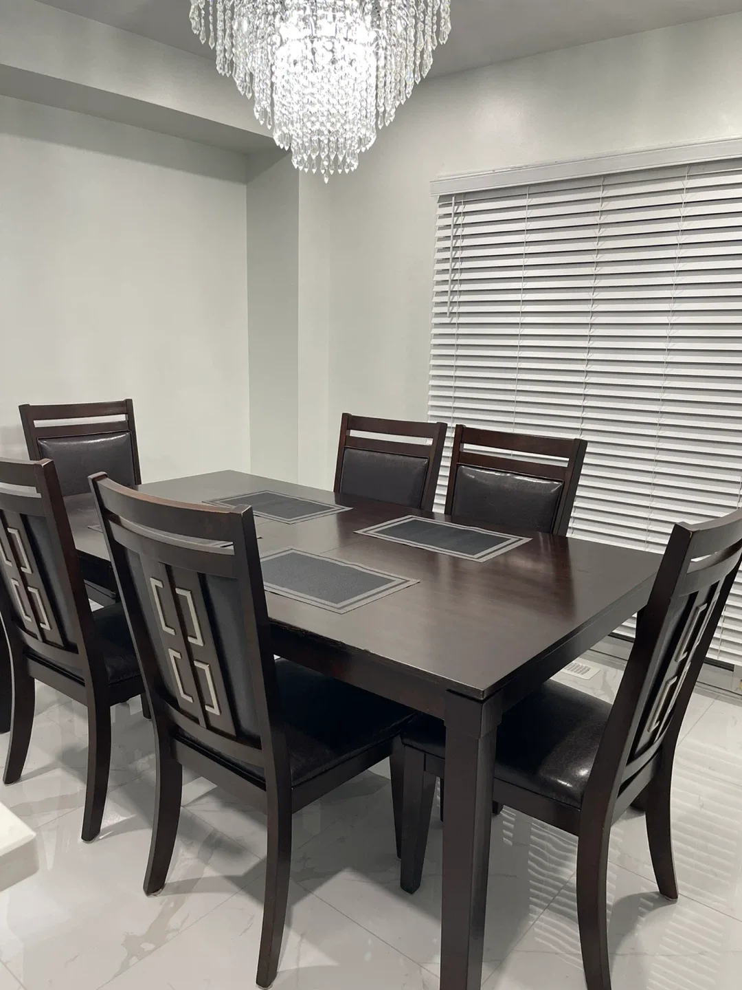 Dining Table with 6 Chairs thumbnail