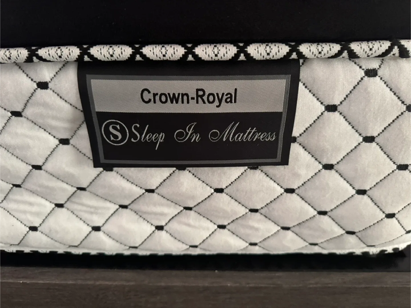 KING SIZE - Crown Royal Sleep In Mattress + Spring Box image indicator(2)