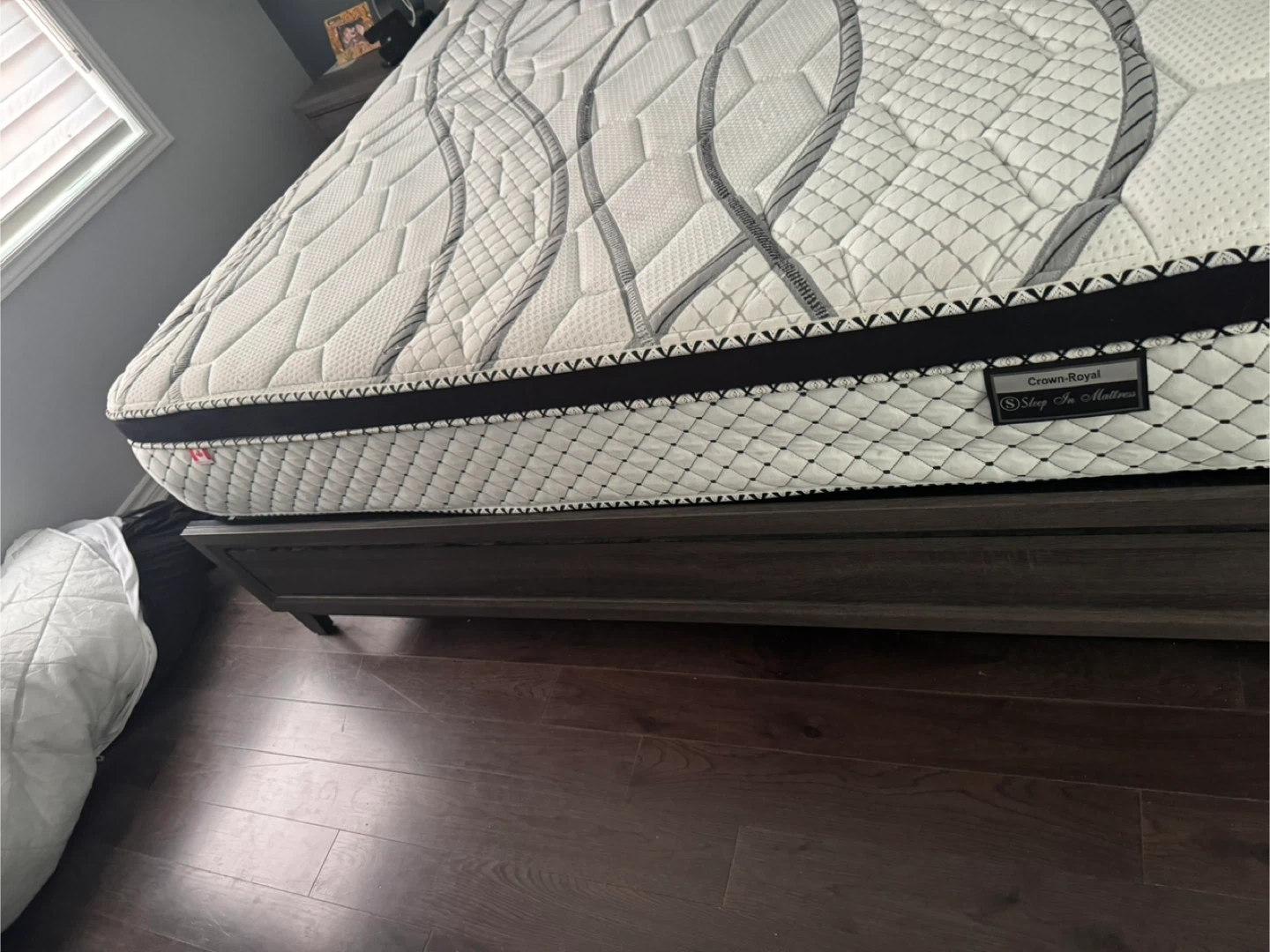 KING SIZE - Crown Royal Sleep In Mattress + Spring Box