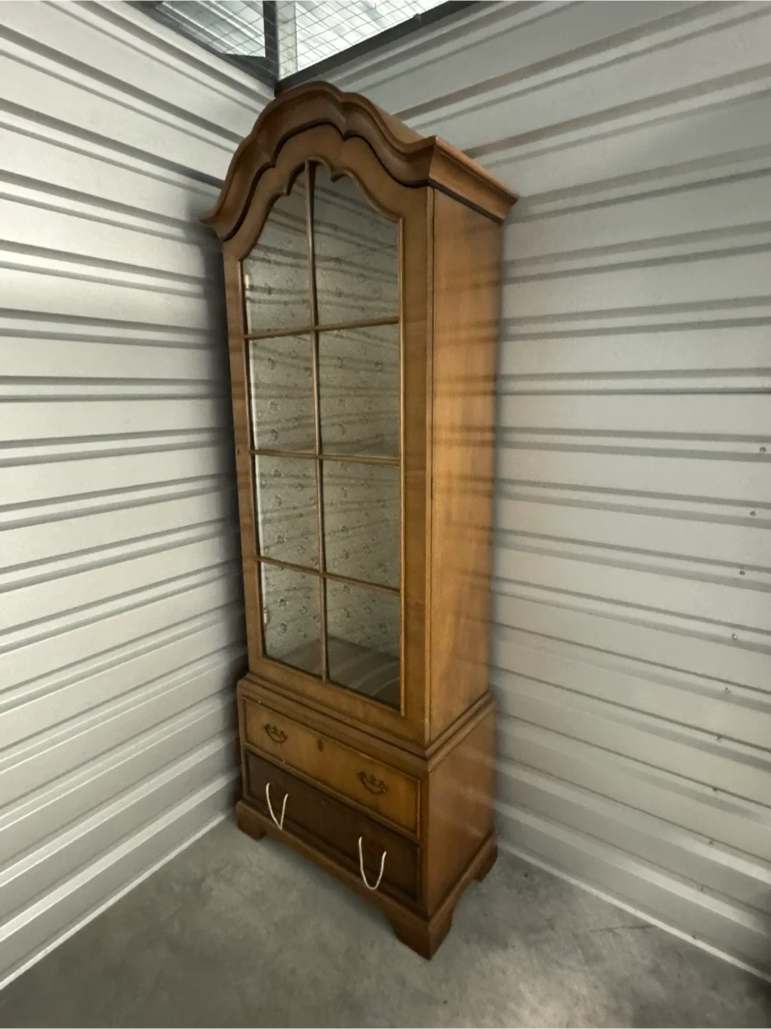 Wooden Display Cabinets image indicator(8)