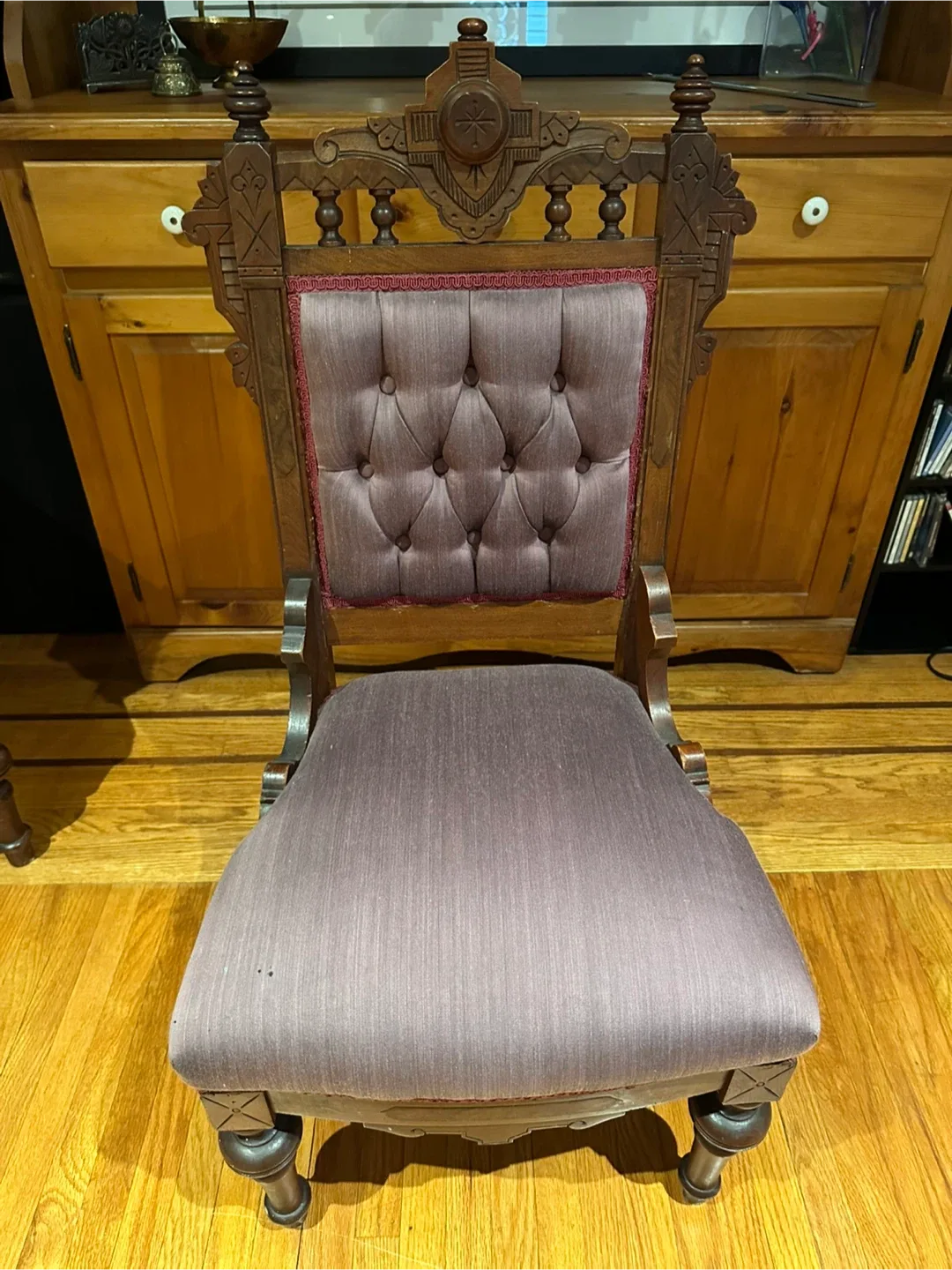 Antique Victorian Style Chair image indicator(3)