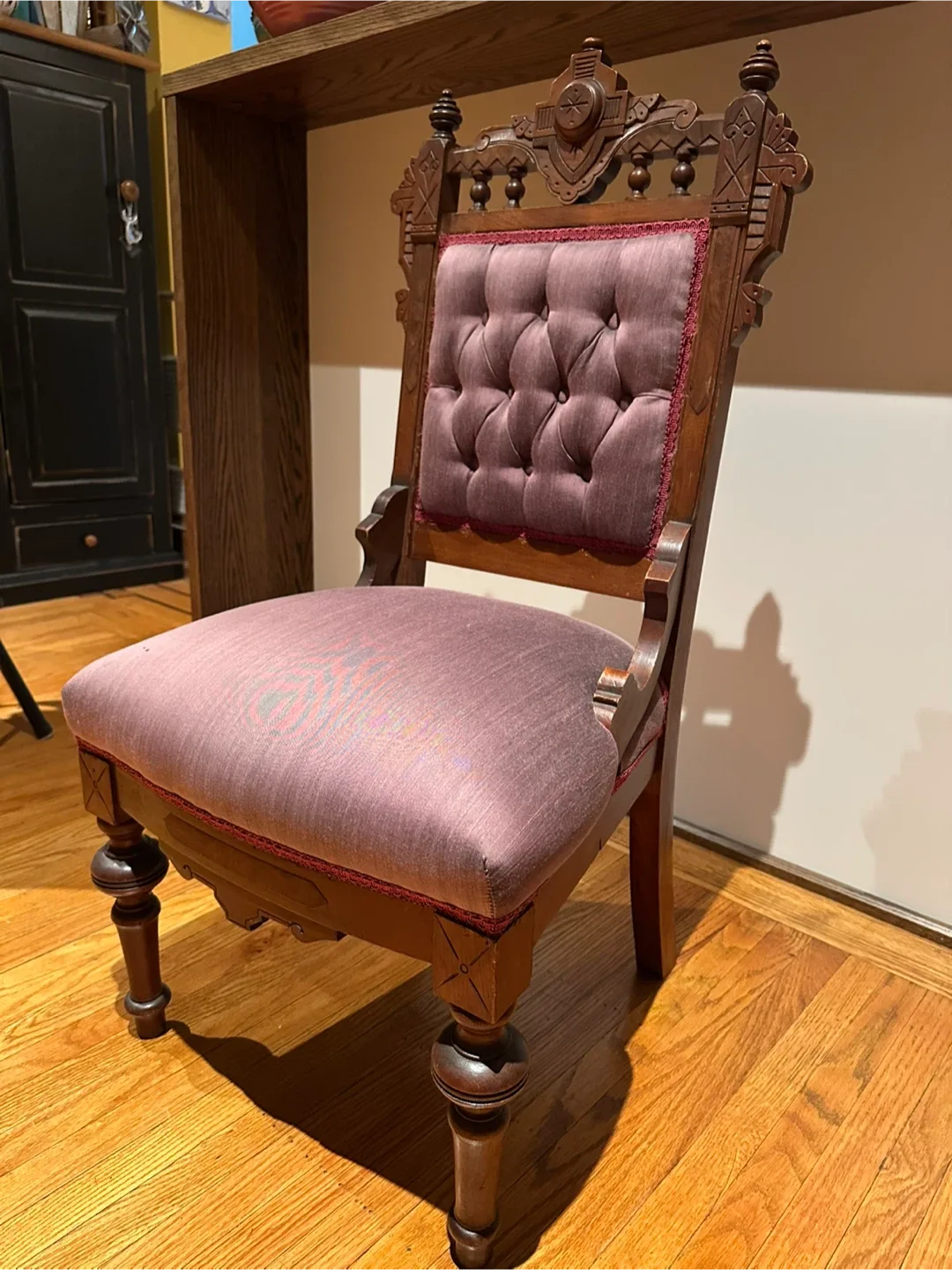 Antique Victorian Style Chair image indicator(2)