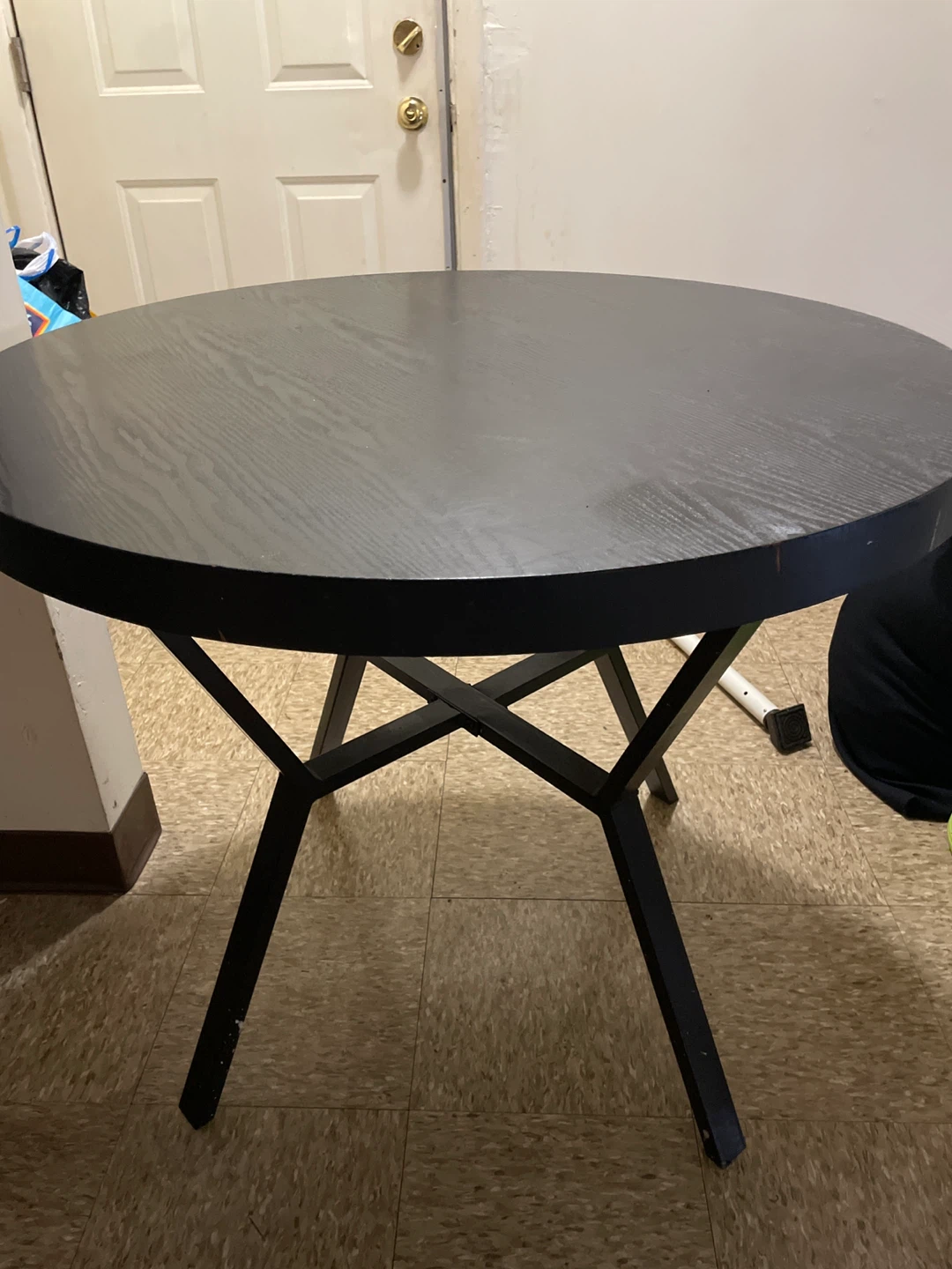 Round Black Dining Table - photo 2