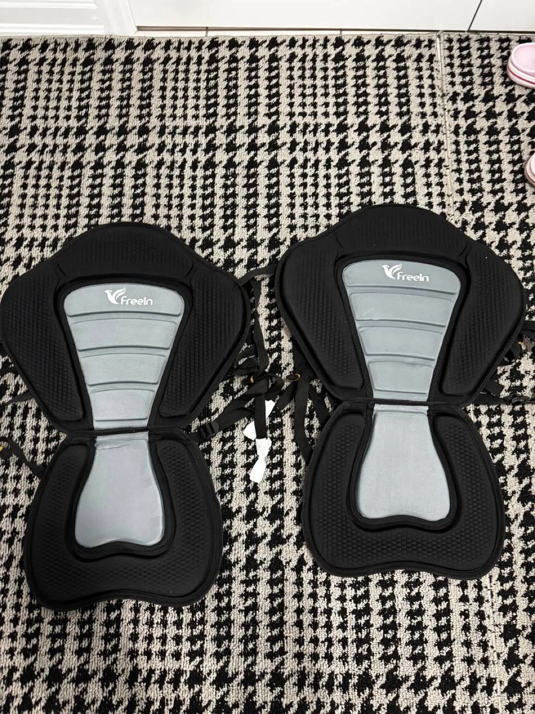 Freein Inflatable Kayak 12’6” – NEW! image indicator(9)