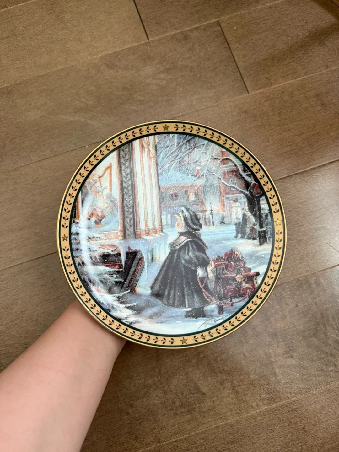 Trisha Romance "Star of Wonder" Plate No. 14064 image indicator(2)