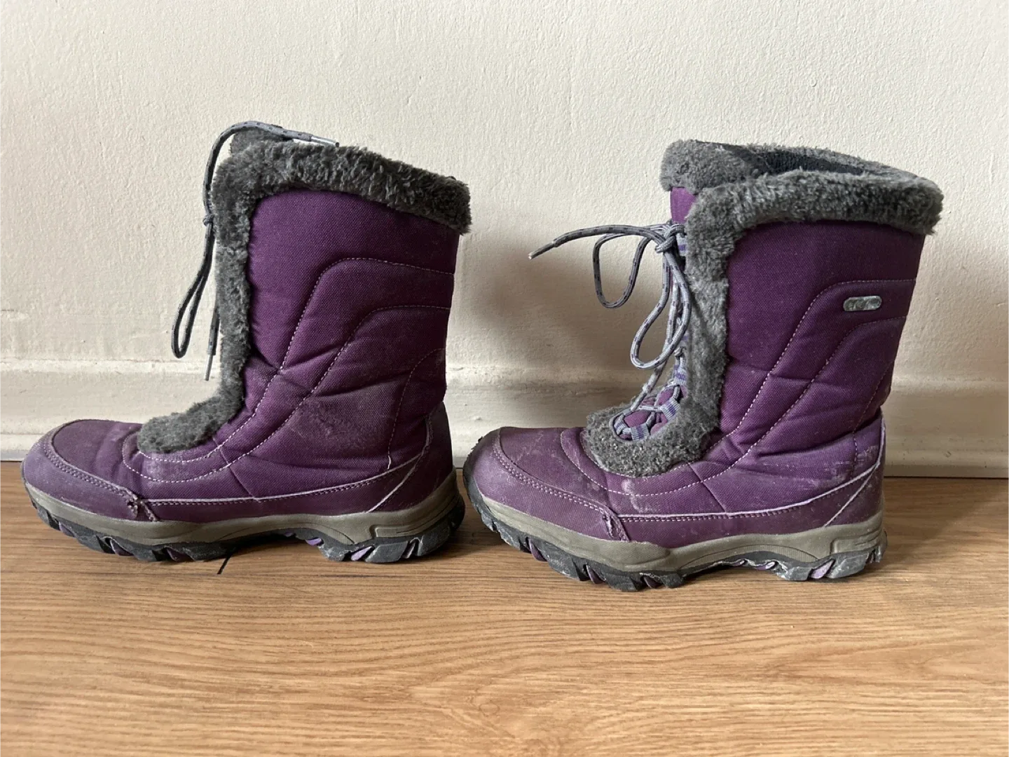 Ohio Womens Snow Boots - Size 7 image indicator(3)