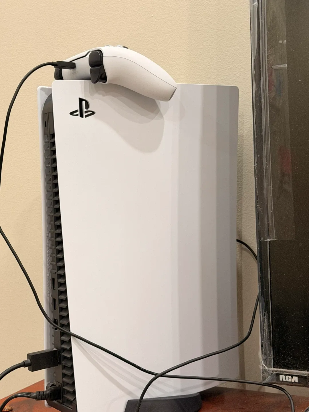 PS 5 - Marvel’s Spider - Man 2 Bundle Model Group slim image indicator(3)