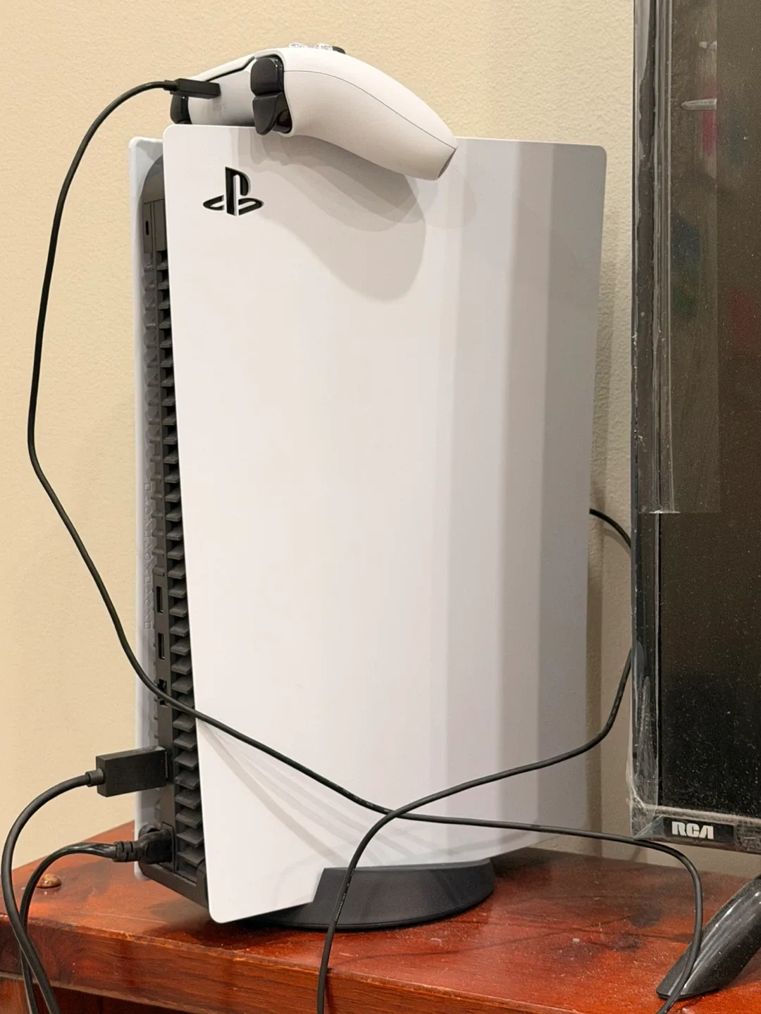 PS 5 - Marvel’s Spider - Man 2 Bundle Model Group slim image indicator(2)