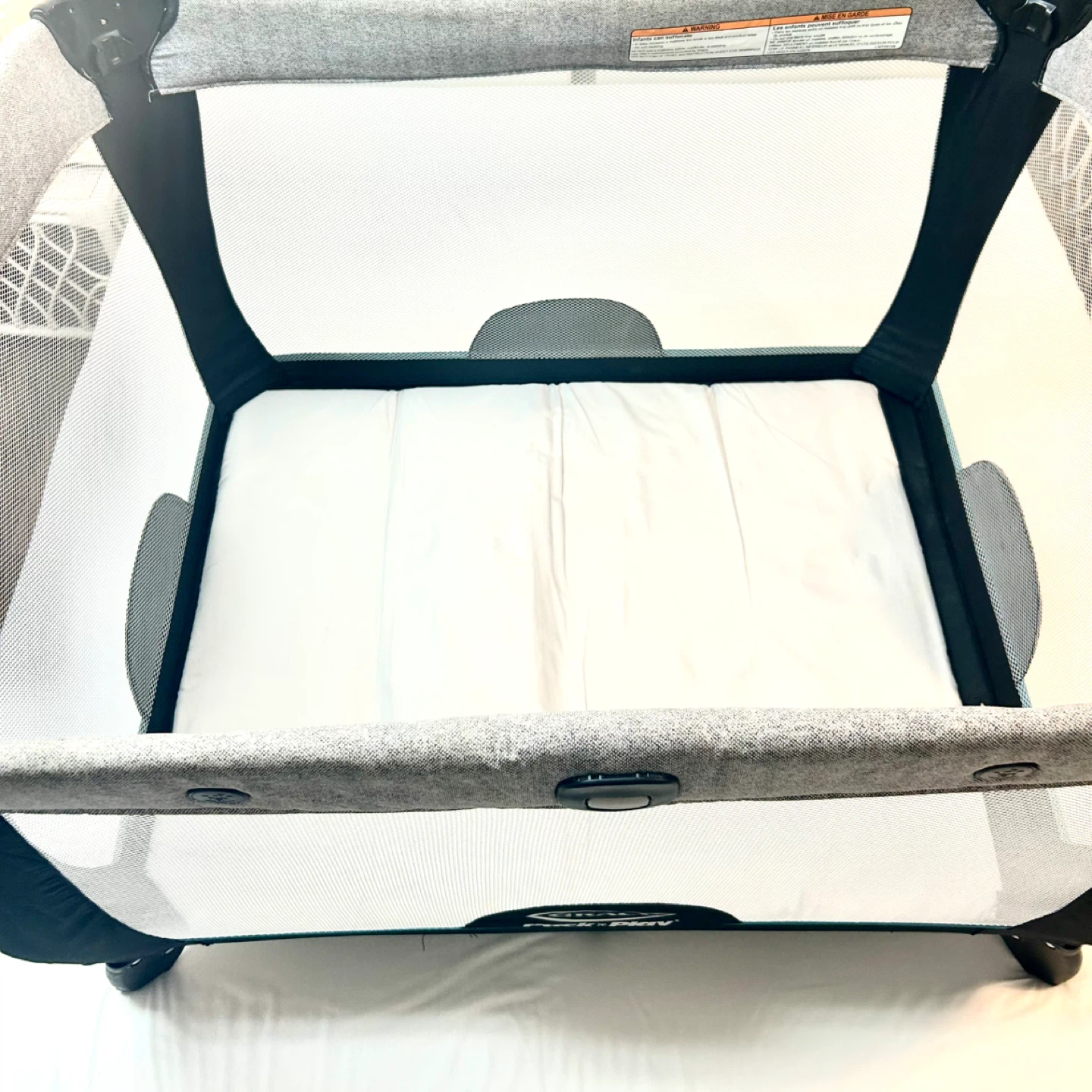 Graco Pack 'n Play Portable Playard - Excellent Condition! - photo 3
