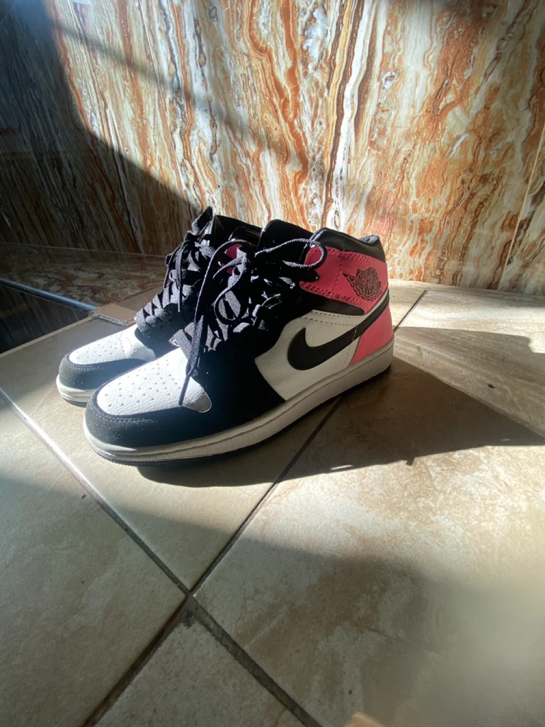 Nike Air Jordan 1 Mid Black/White/Pink US 7