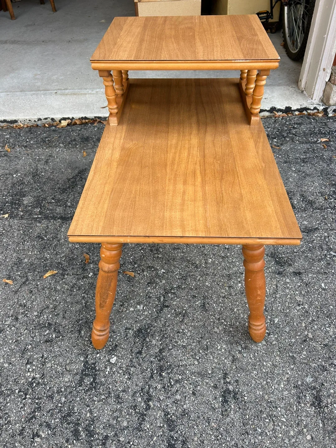 Vintage Step Table image indicator(2)