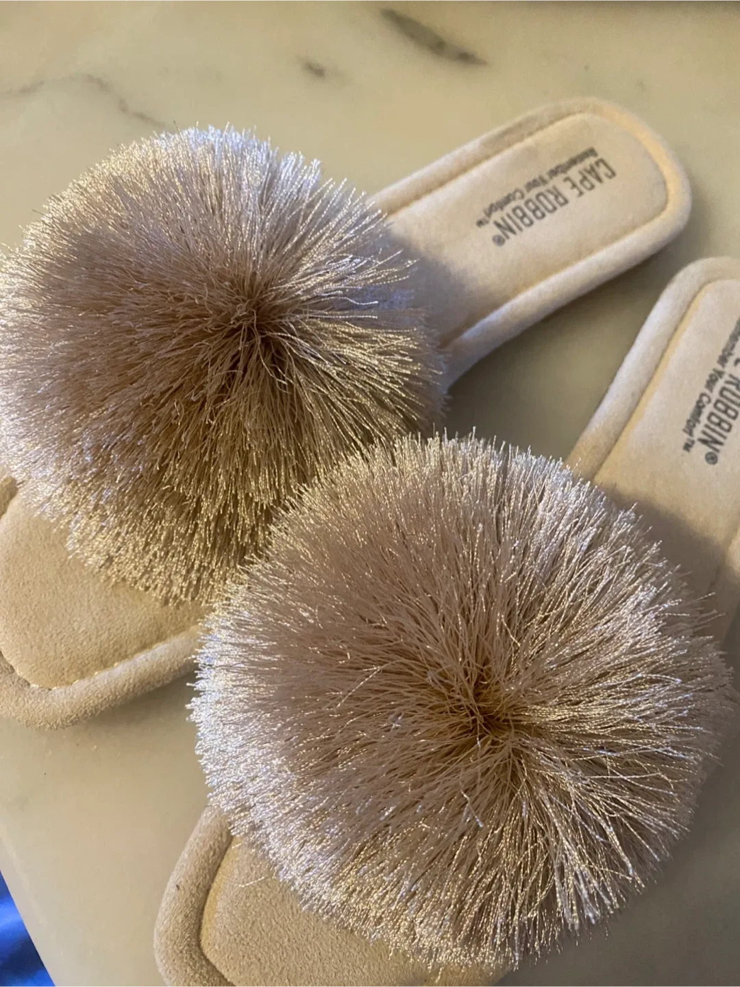 Cape Robbin Pom Pom Slippers image indicator(3)