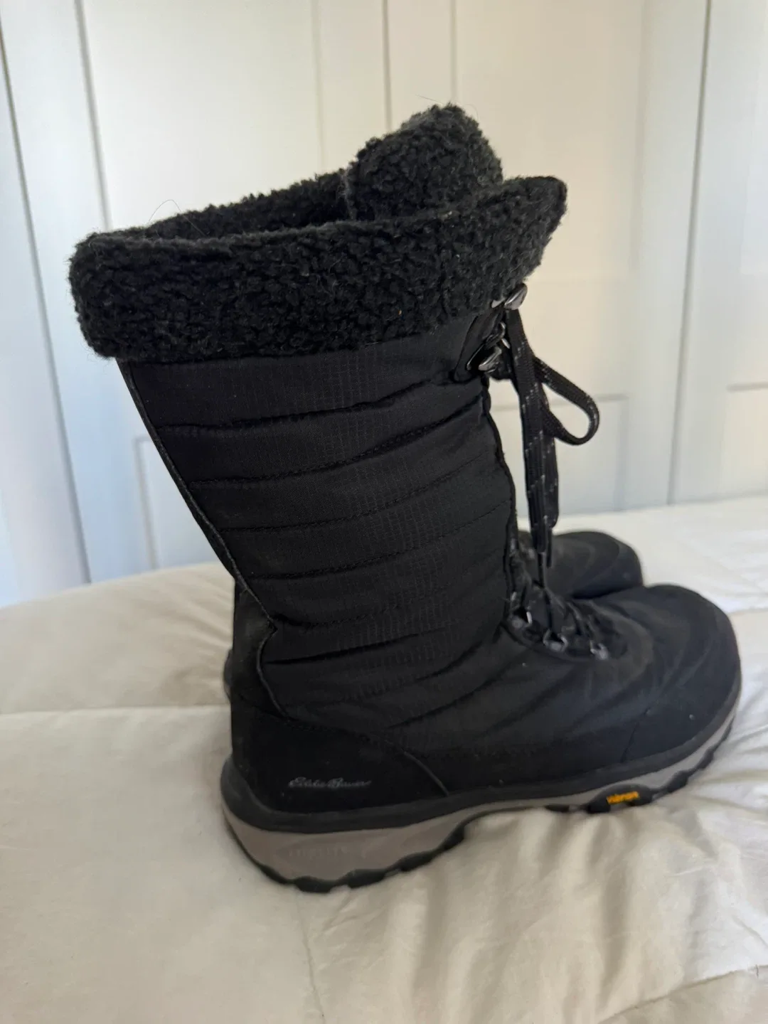 Ladies Size 11 Eddie Bauer Winter Boots image indicator(5)