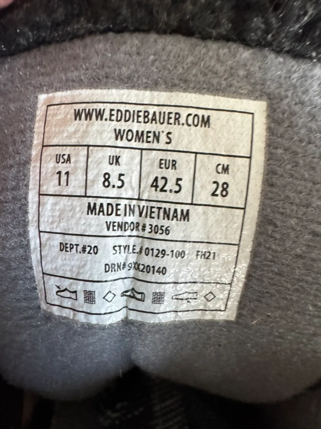 Ladies Size 11 Eddie Bauer Winter Boots image indicator(8)