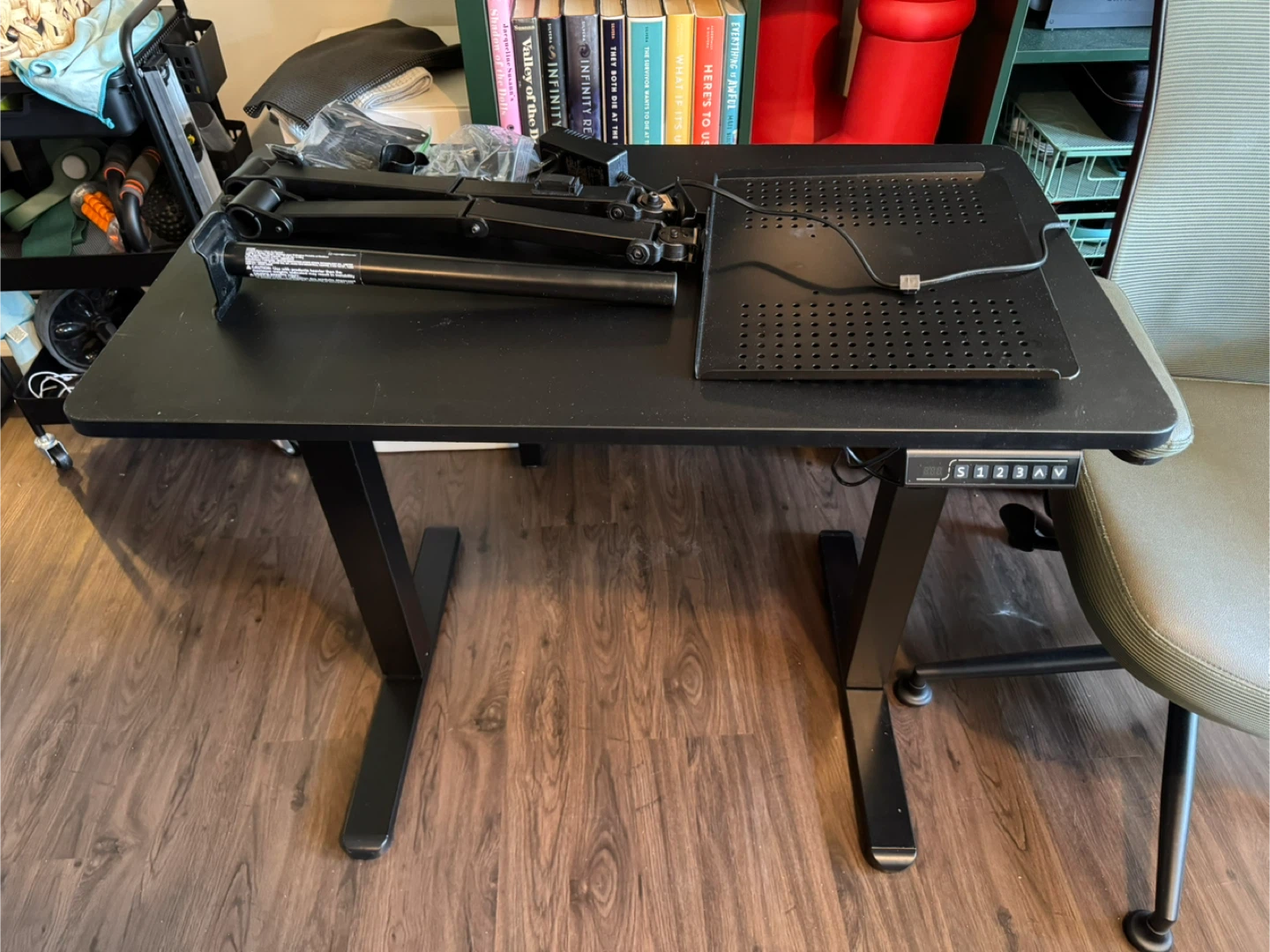 Free WFH setup - photo 3