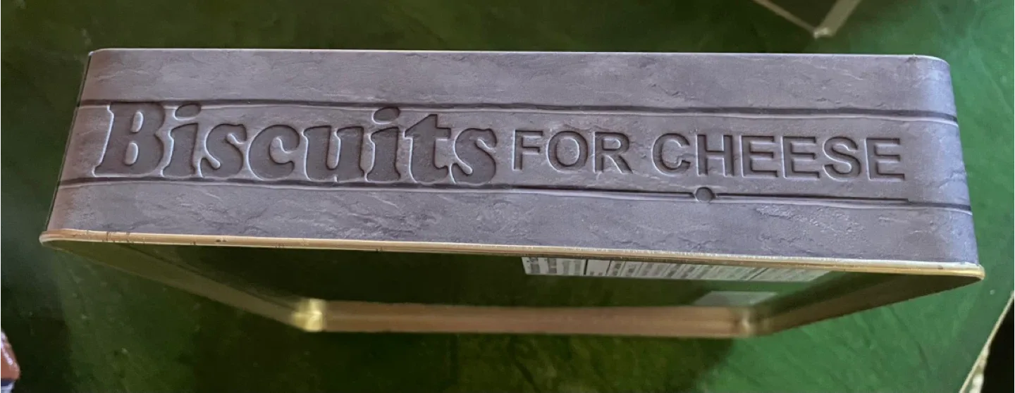 EMBOSSED CAN FOR CHEESE CRACKERS image indicator(5)