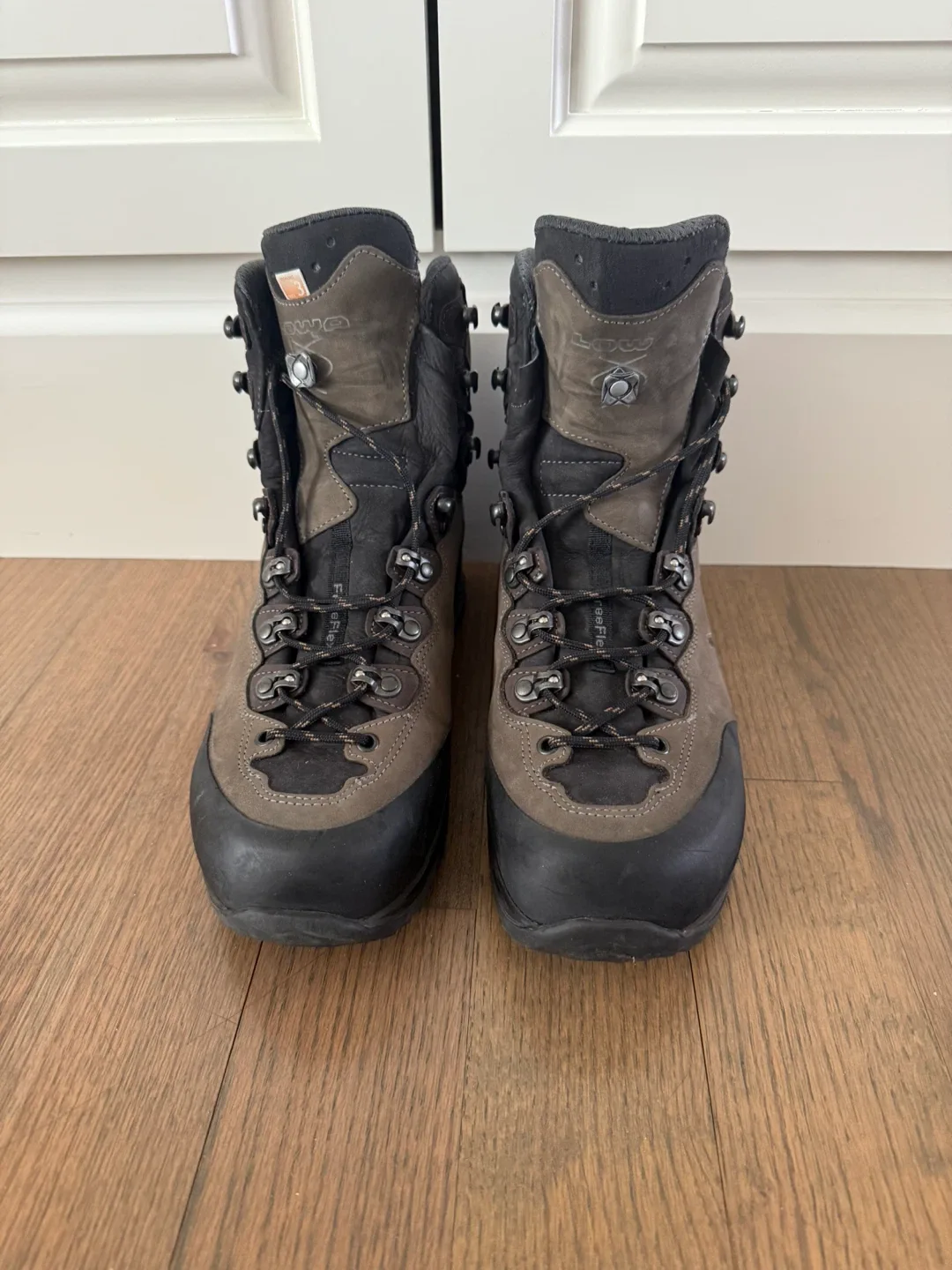 Lowa Camino GTX Hiking Boots - US 11 image indicator(2)