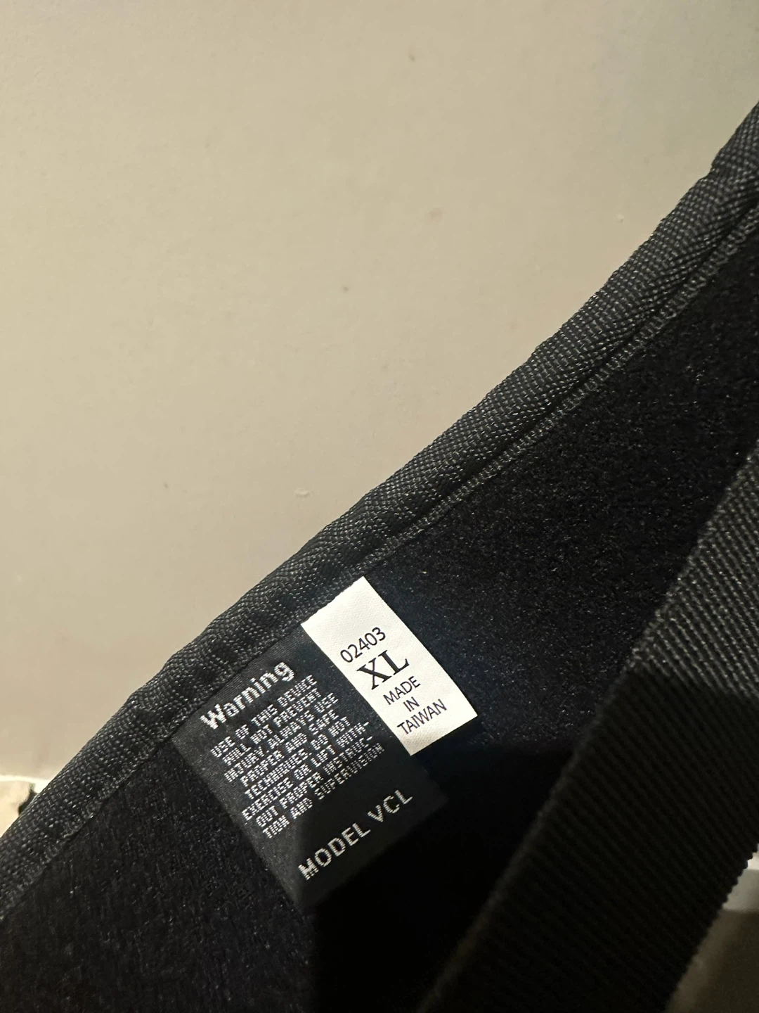 VALEO Weight Lifting Belt back support  - XL no try ons - photo 3