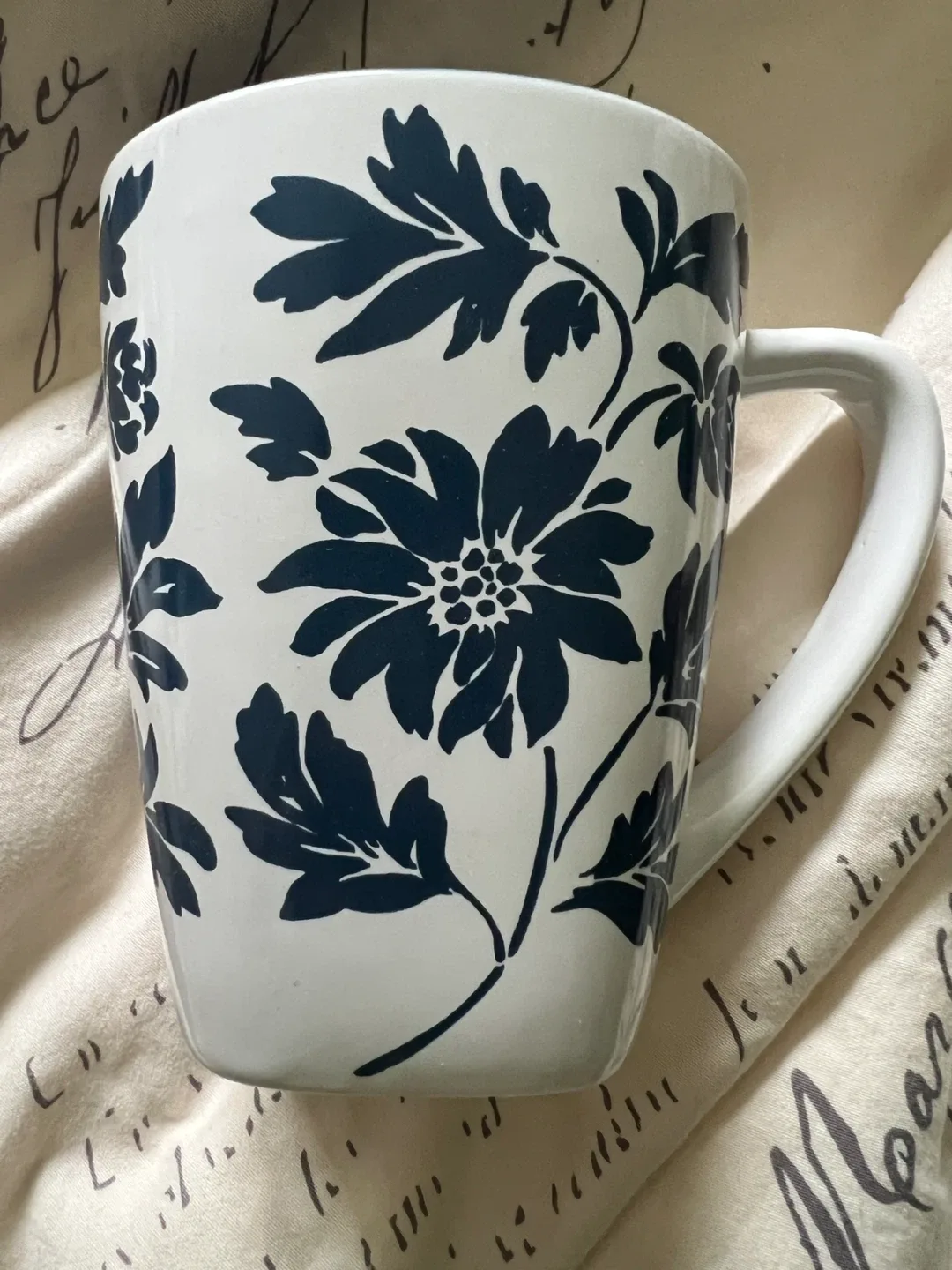 Room Creative Verona Floral Mug image indicator(2)