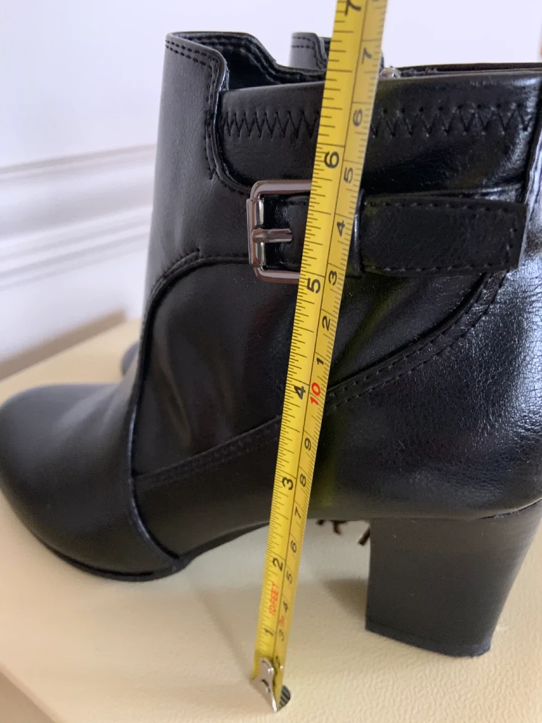 Franco Sarto Black Leather Ankle Boots - Size 6.5M image indicator(4)