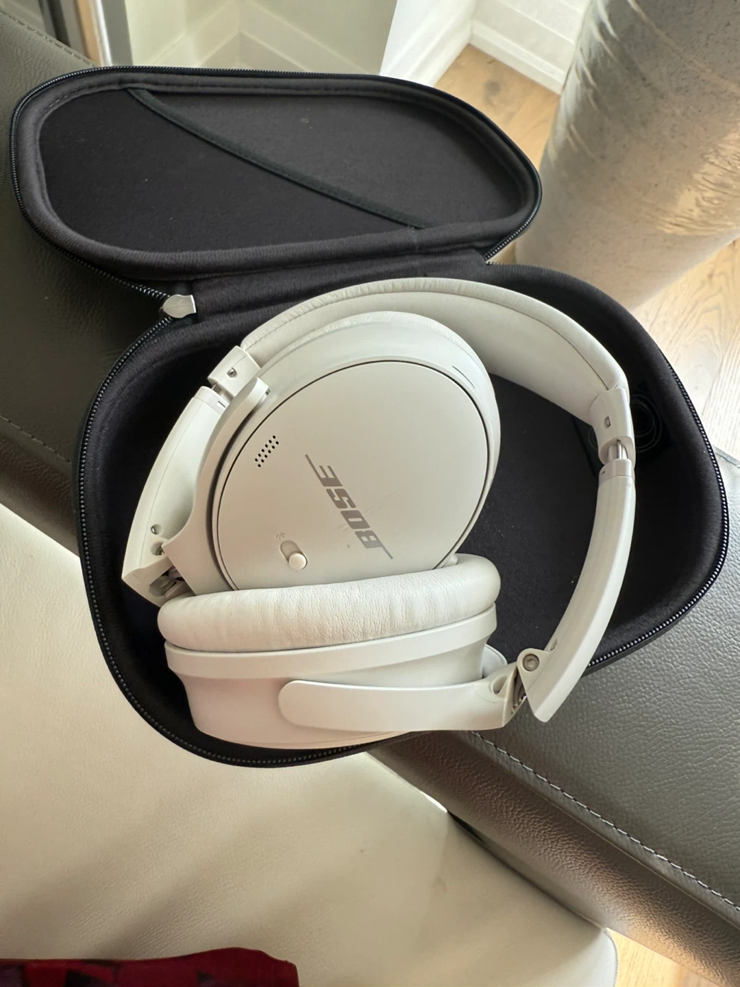 Bose QuietComfort 45 Headphones - White