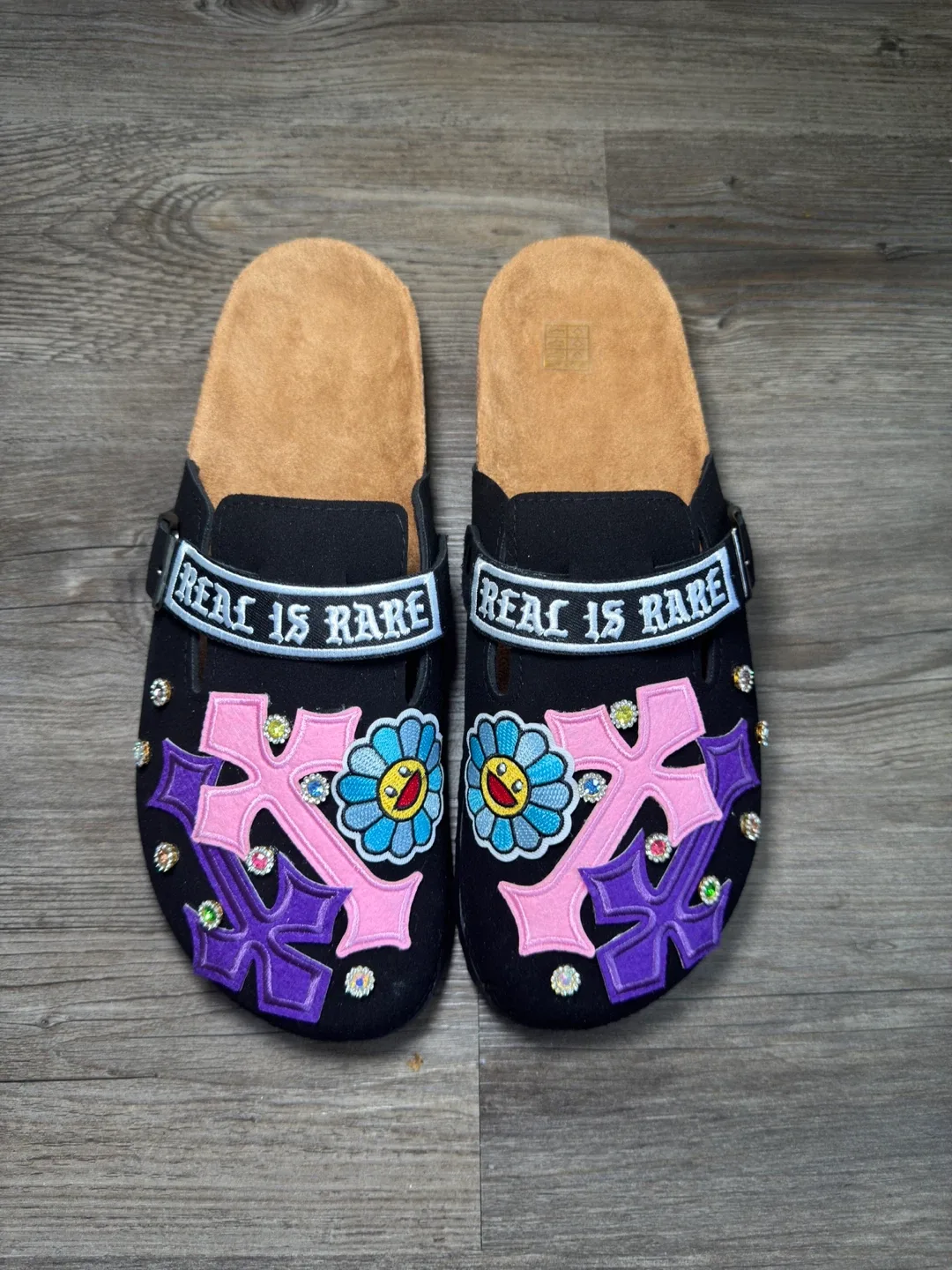 CUSTOM CLOGS - CLOGS + DESIGN image indicator(2)