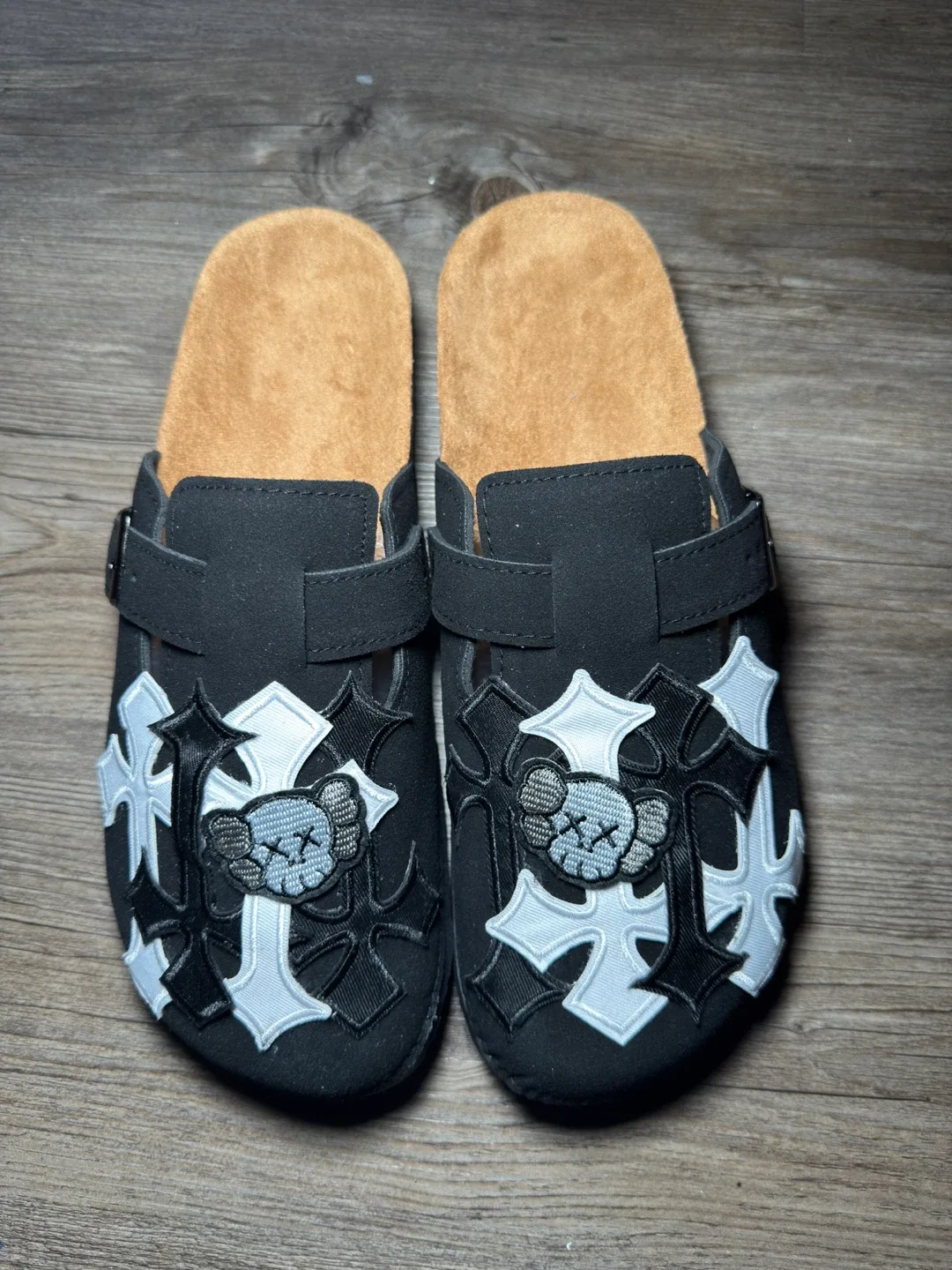 CUSTOM CLOGS - CLOGS + DESIGN image indicator(7)