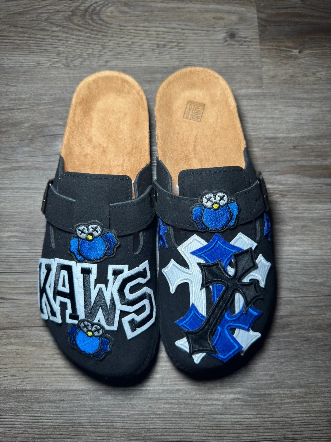 CUSTOM CLOGS - CLOGS + DESIGN image indicator(8)