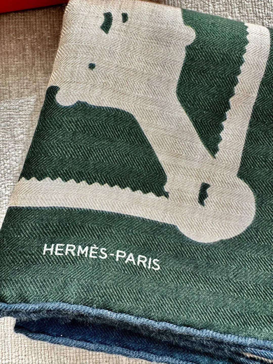 Hermès Paris Scarf 100 image indicator(4)