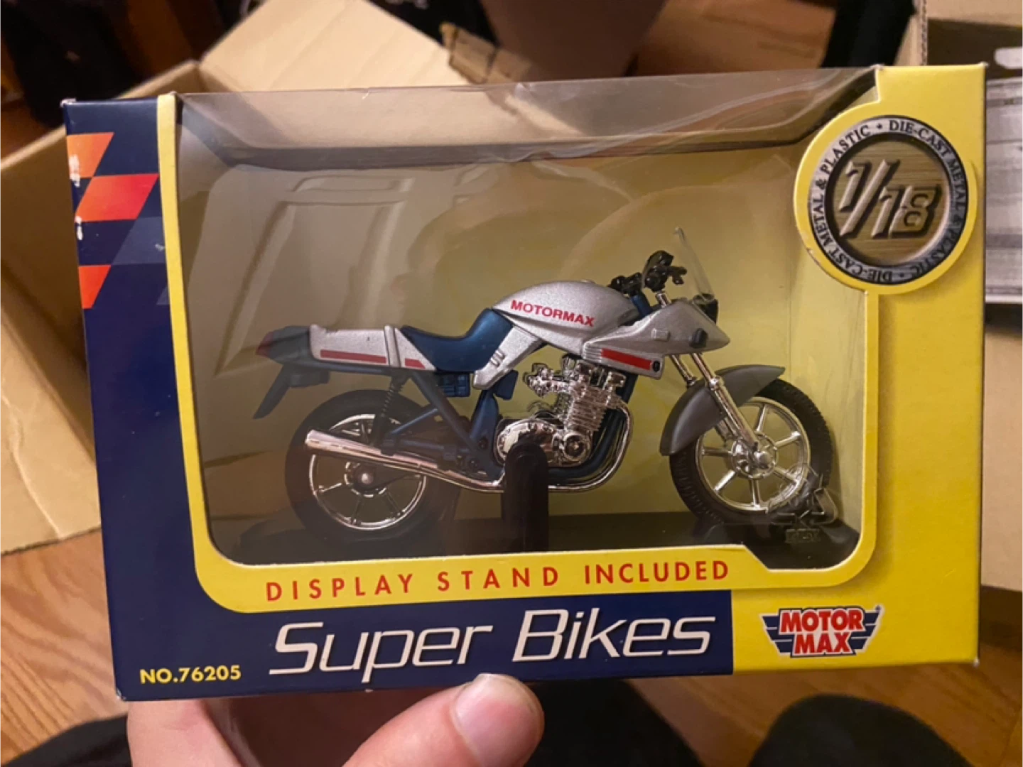 Motor Max Super Bikes Street Cruiser 1100S Diecast 1/18 Scale