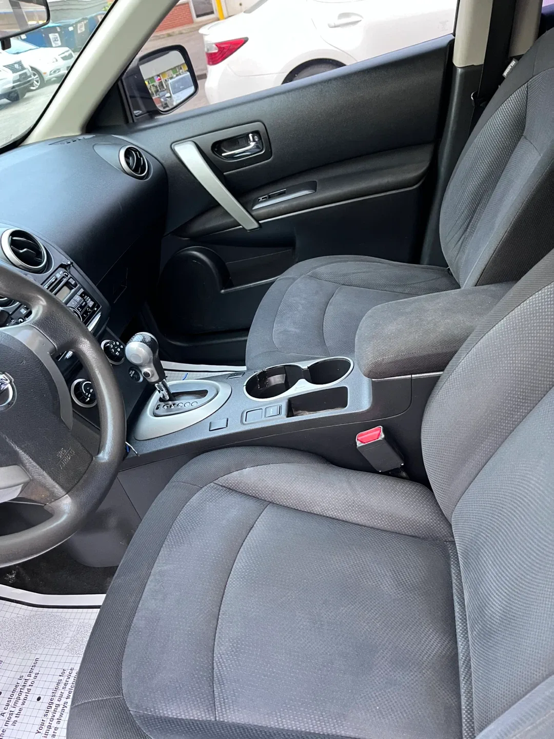 2015 Nissan Rogue Select S SUV image indicator(6)