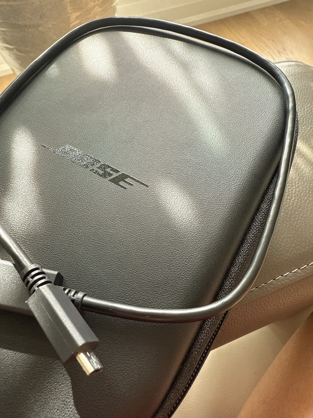 Bose QuietComfort 45 Headphones - White - photo 4