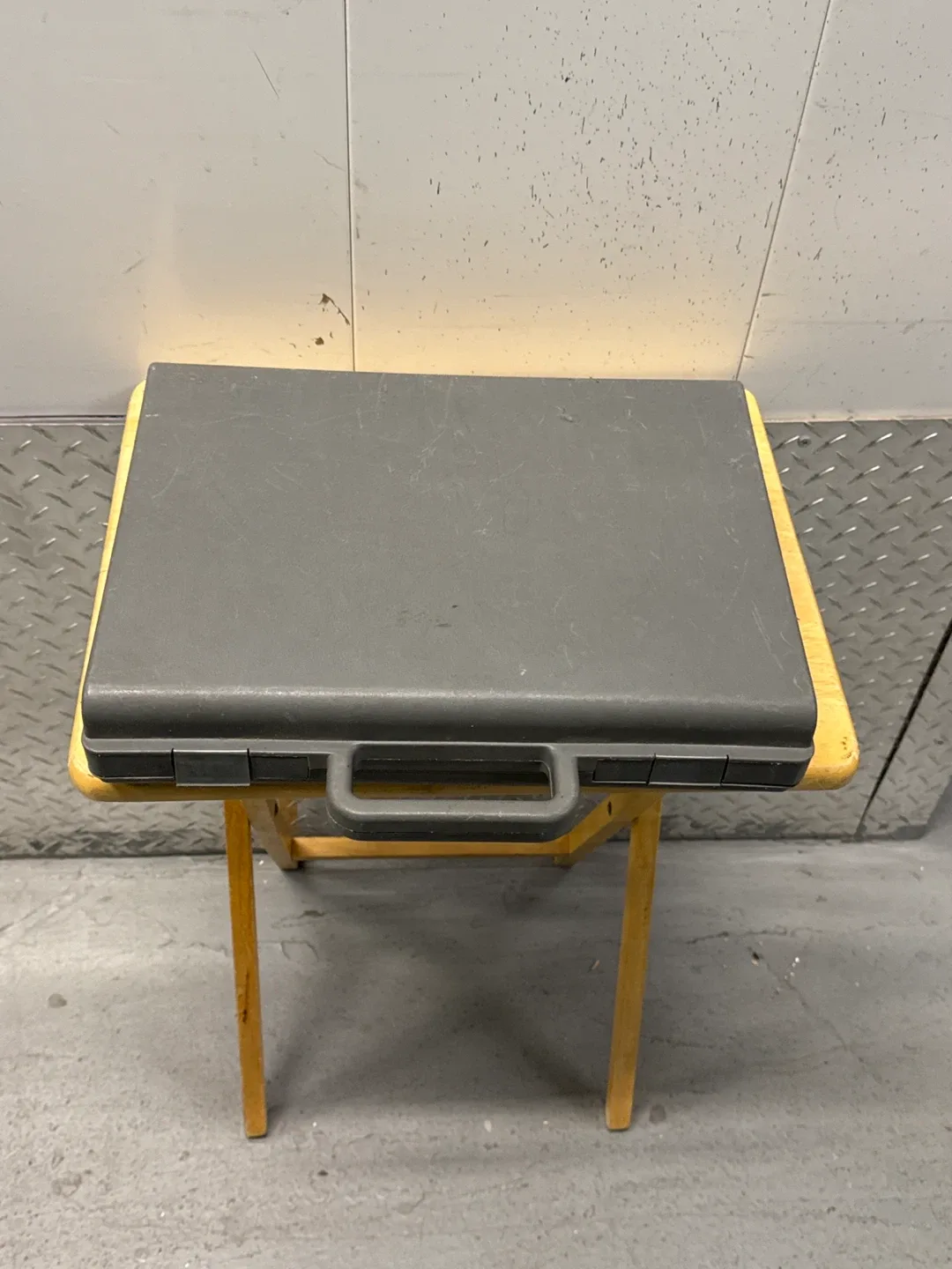 Toolbox with Tools image indicator(2)