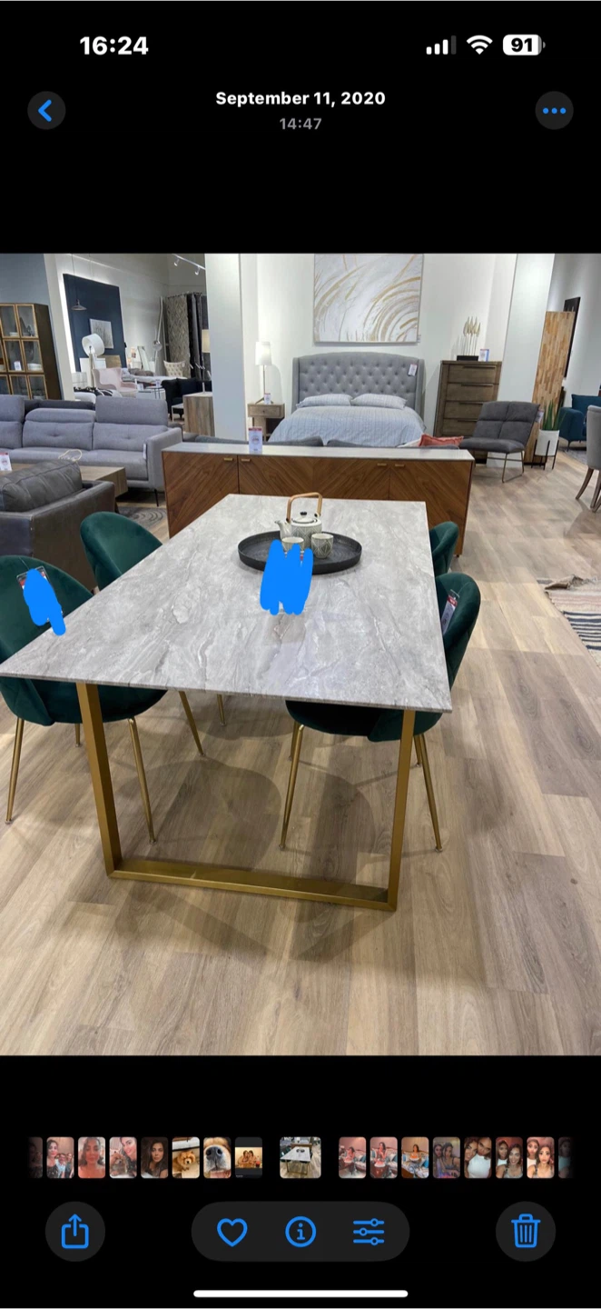 Dining Table with 6 Green Velvet Chairs