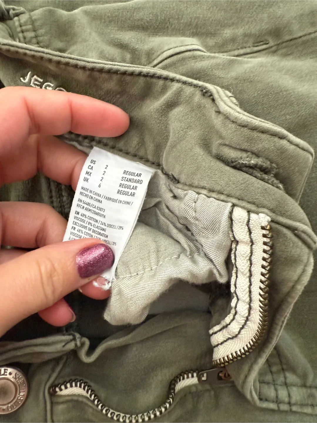 American Eagle Jeggings - Size 2 - Olive Green image indicator(3)