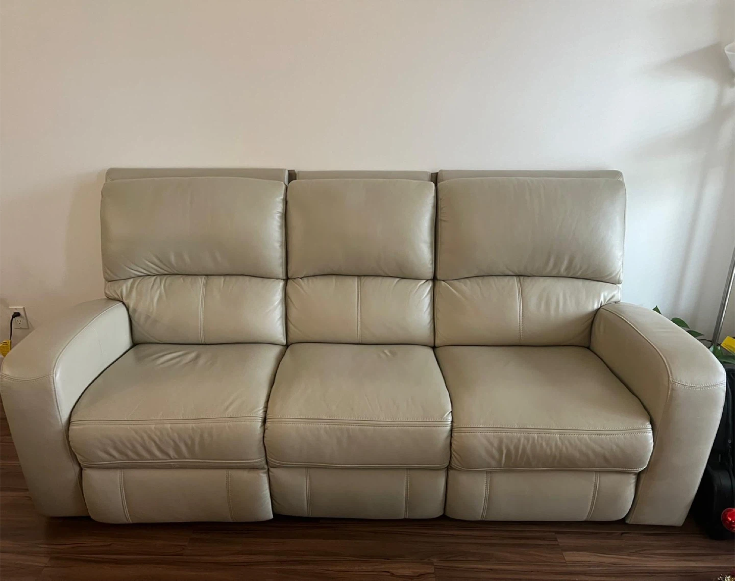 OKIN Premium Quality Leather Reclining Sofa - photo 2