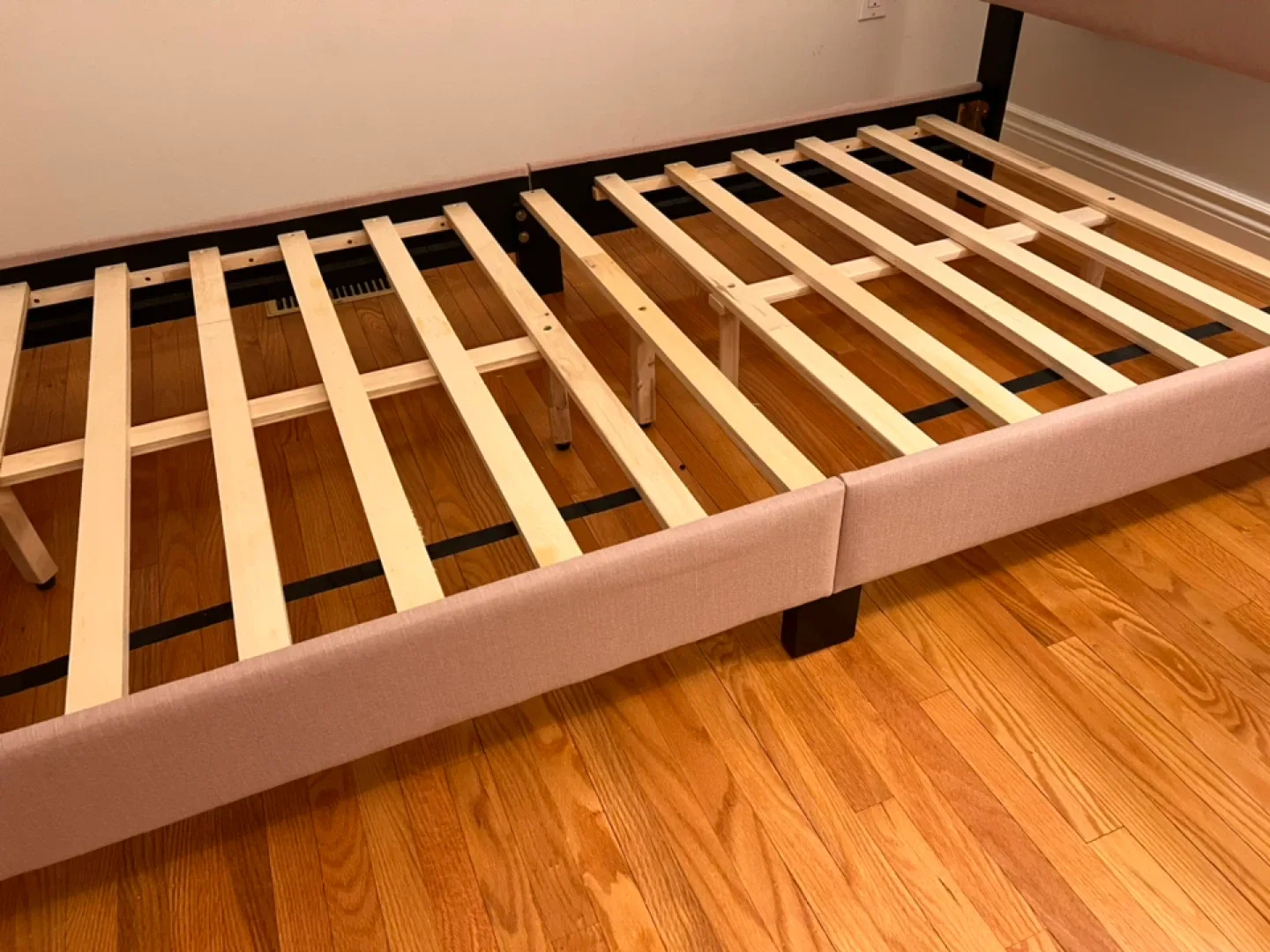 Bed Twin Pink image indicator(3)