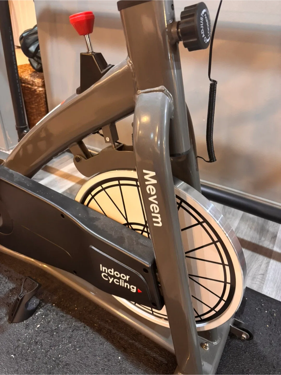 Mevem Indoor Cycling Bike. Spin Bike image indicator(3)