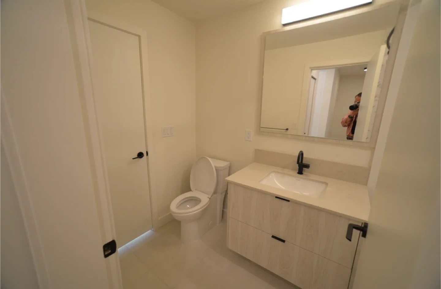 1bed + den new condo near Surrey central rental image indicator(6)