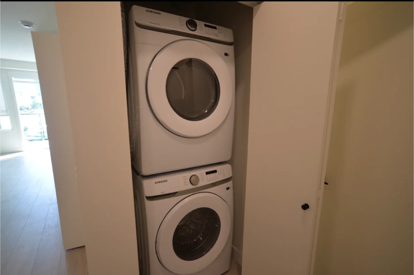 1bed + den new condo near Surrey central rental image indicator(9)