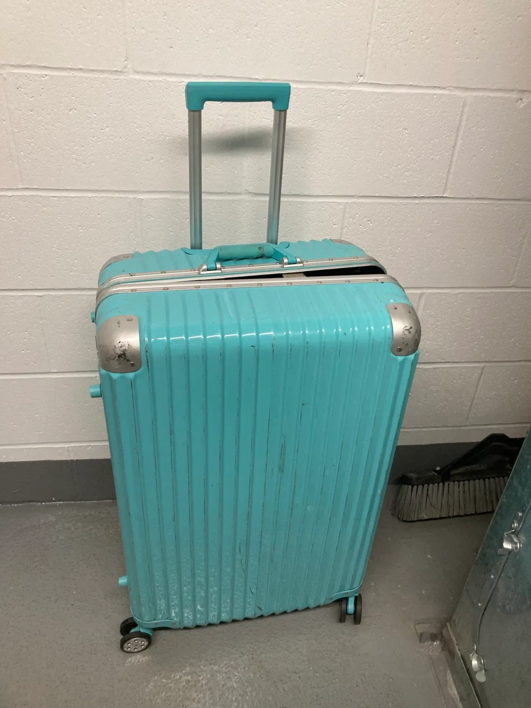 free luggage thumbnail