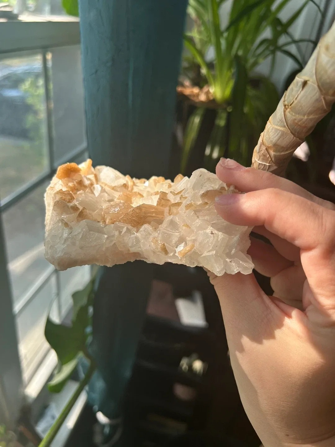 Assorted raw Crystals image indicator(8)