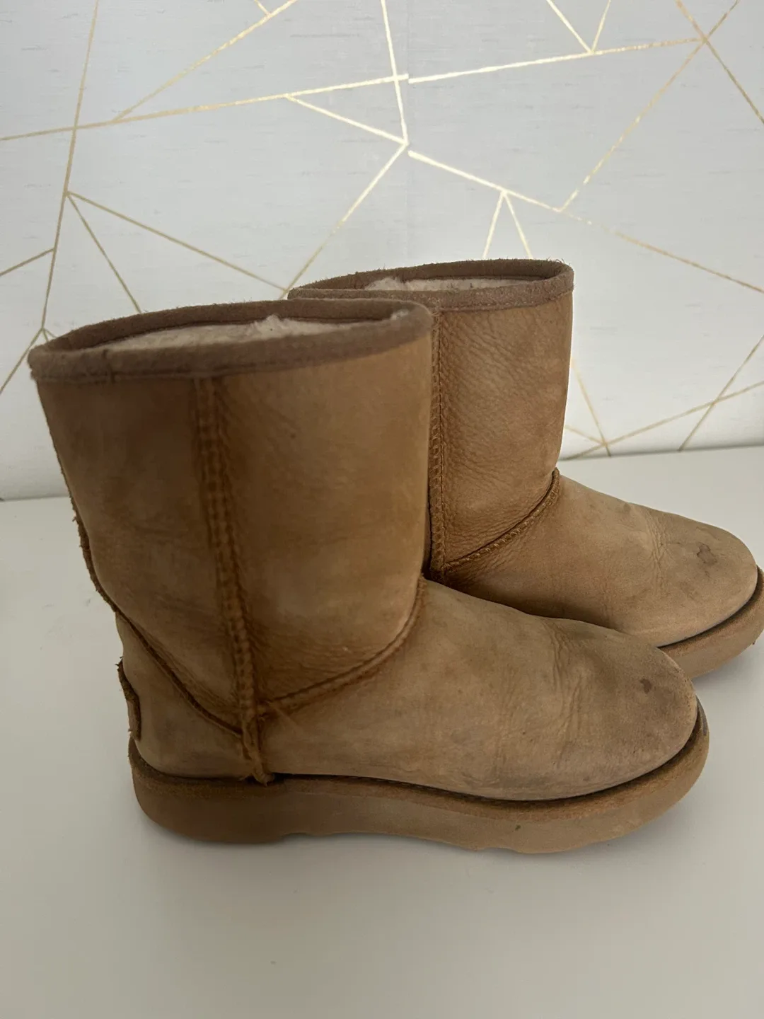 UGG Classic Short Boots - Size 11 image indicator(2)