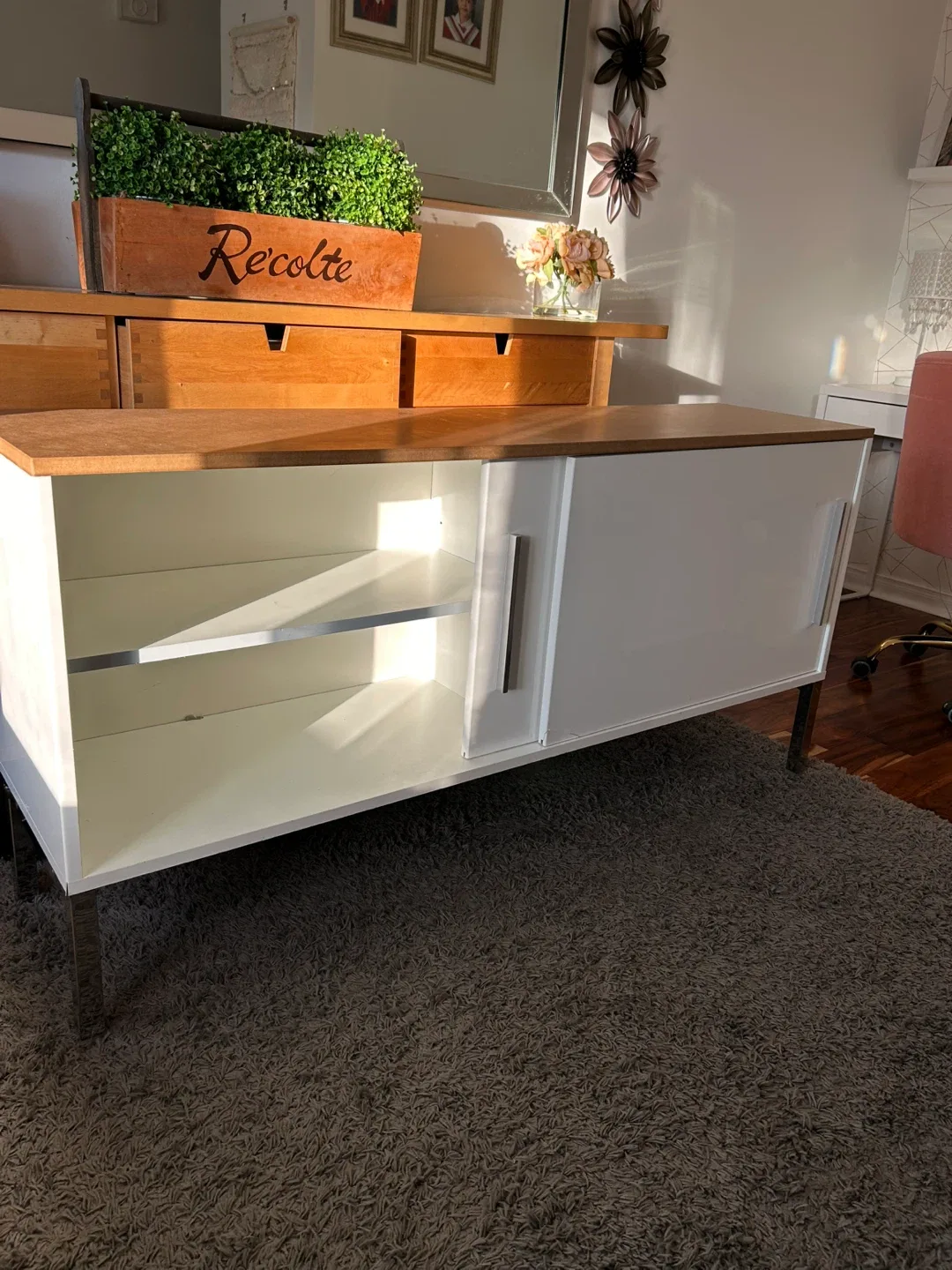 White Sliding Door Cabinet image indicator(3)