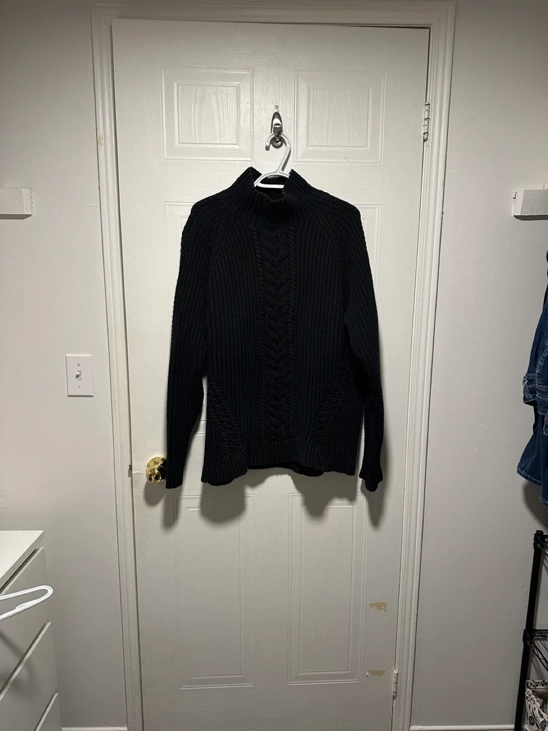 Lululemon Sweater Size 12 image indicator(7)