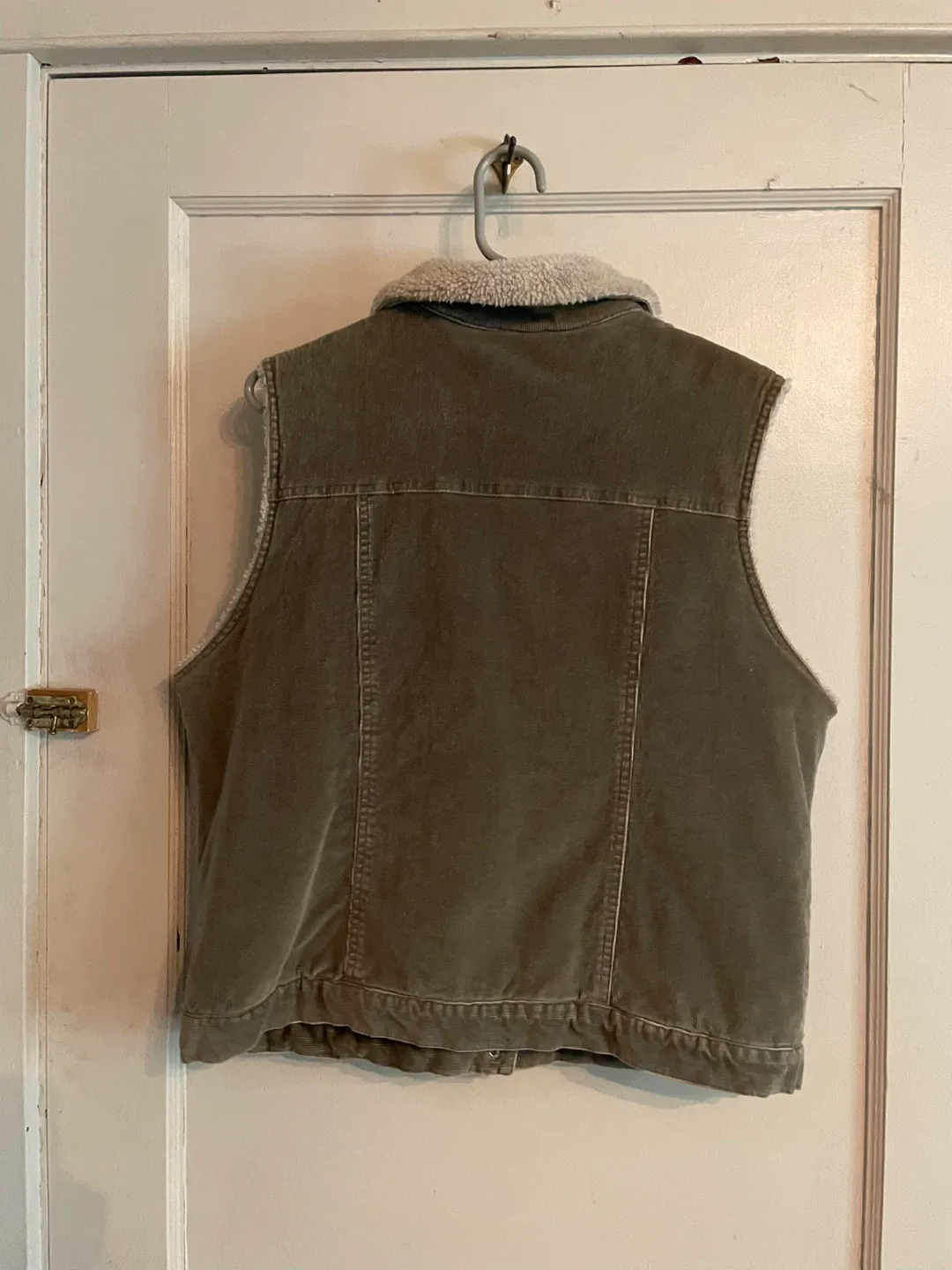 Eddie Bauer Corduroy Vest - Size L image indicator(2)